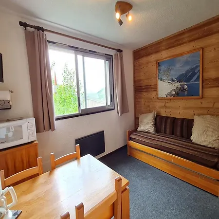 Apartment For 2 Guests, Les Duex Alpes